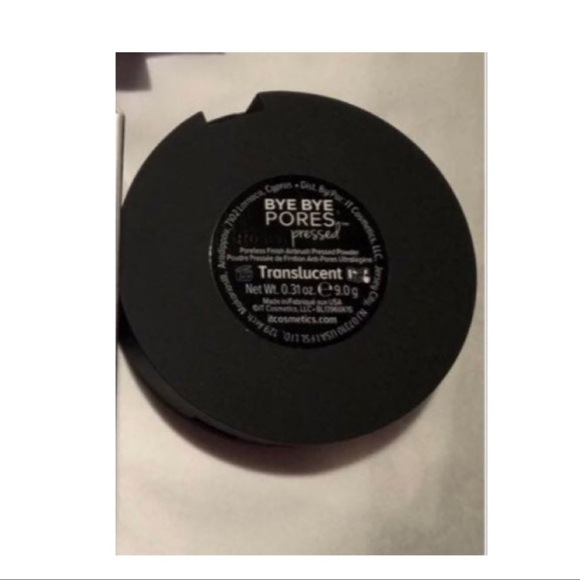 IT Translucent Bye Bye Pores Pressed Poreless Finish Airbrush Setting Powder - Picture 3 of 8